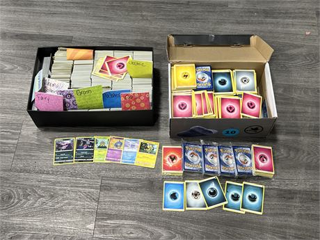 LARGE COLLECTION OF POKÉMON CARDS