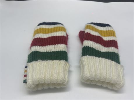 PAIR OF KNITTED HUDSONS BAY MITTENS