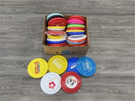 BOX OF ASSORTED FRISBEES - SOME VINTAGE