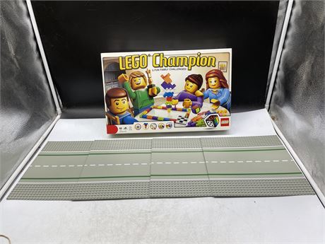 4 LEGO ROAD PLATES & LEGO CHAMPION GAME