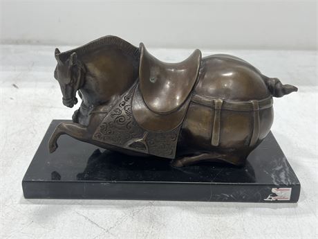 VINTAGE HEAVY BRONZE CHINESE HORSE ON BASE (9” wide, 5.5” tall)