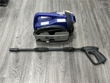 POWER WASHER W/WAND (Used once)