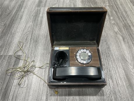 VINTAGE BC TEL ROTARY PHONE IN CASE