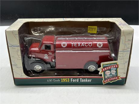 1:30 SCALE TEXACO 1953 FORD TANKER DIECAST IN PACKAGE