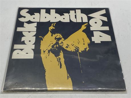BLACK SABBATH - VOL. 4 - VG+ (slightly scratched)