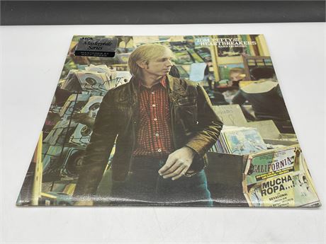 TOM PETTY AND THE HEARTBREAKERS - HARD PROMISES - NEAR MINT (NM)