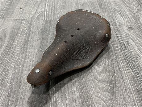 VINTAGE SPRINT LEATHER BICYCLE SADDLE TOURING MADE IN FRANCE
