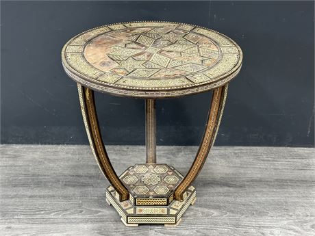 VINTAGE MOROCCAN ACCENT TABLE (17.25”X18.5”)