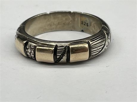 925 VINTAGE RING WITH GOLD ACCENTS SZ 7 1/2