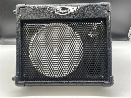 TRAYNOR TVM 10 GUITAR AMP WITH NEW BATTERY