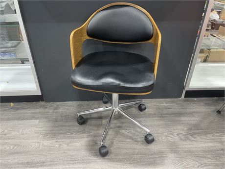 AMES STYLE OFFICE CHAIR