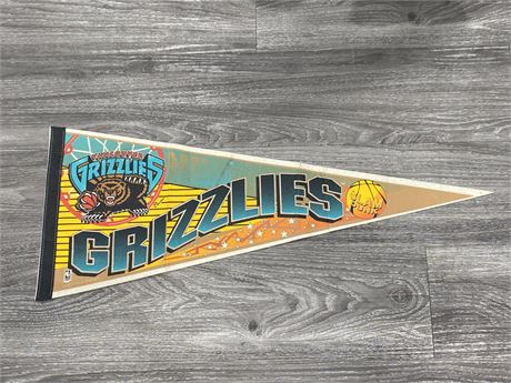 EARLY RARE GRIZZLIES PENNANT DATED 1994