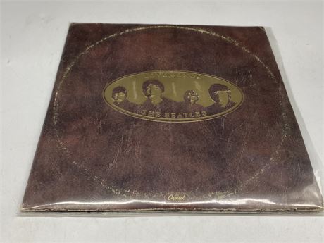 THE BEATLES - LOVE SONGS (With song book) - (VG+)