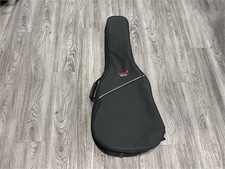 ROGUE VALLEY AS NEW ACOUSTIC GIG BAG