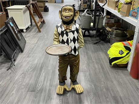 LARGE WELCOME MONKEY BUTLER STATUE W/ TRAY (37”)