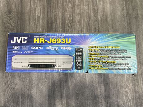 OPEN BOX JVC HR-J693U STEREO VIDEO CASSETTE RECORDER LIKE NEW