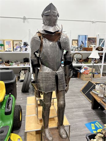 ORIGINAL VICTORIAN SUIT OF ARMOUR ON STAND