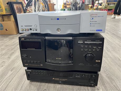 JVC 200 DISC AUTO CHANGER + SONY 5 CD CHANGER & MACRO SYSTEM
