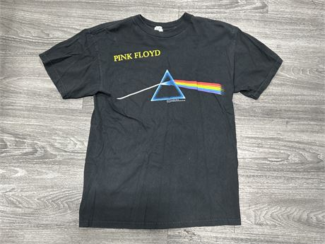 VINTAGE 2001 PINK FLOYD DARK SIDE OF THE MOON BAND SHIRT - SIZE M