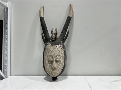 LARGE DECORATIVE HANGING HORNED MASK - 36” TALL