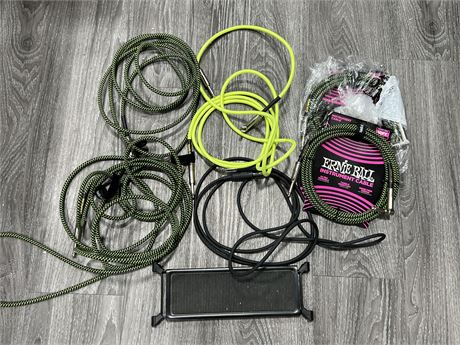 6 INSTRUMENT CABLES & YORKVILLE ITEM