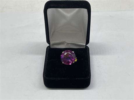 54KT PINK SAPPHIRE 10K GOLD MARKED RING SIZE 6.5