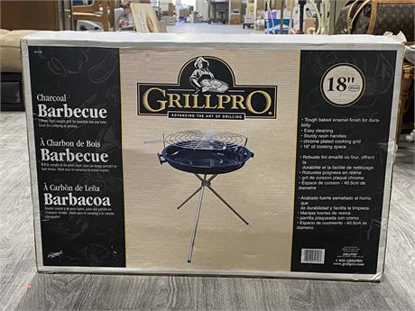 18” GILLPRO ROUND CHARCOAL B-B-Q - NEW OLD STOCK IN BOX