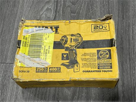(NEW) DEWALT 3/8” 10MM COMPACT IMPACT WRENCH WITH HOG RING ANVIL (TOOL ONLY)