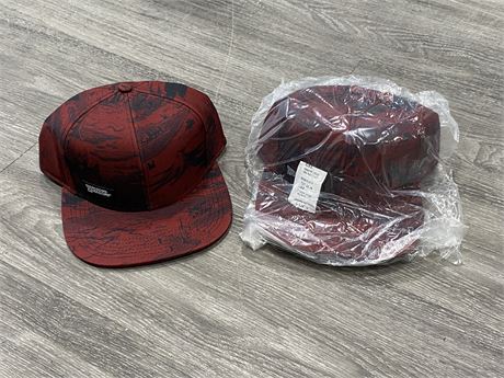 2 NEW W/ TAGS DUNGEONS & DRAGONS HATS