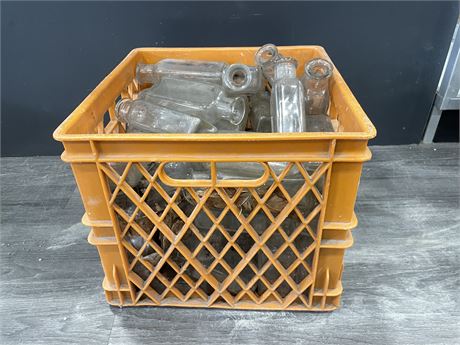 CRATE OF EARLY VINTAGE APOTHECARY BOTTLES 6”