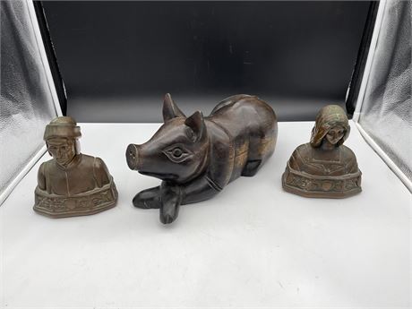 WOODEN PIG DECOR PIECE / 2 COPPER PLATED BOOK ENDS 7” TALL