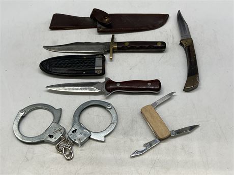 LOT OF KNIVES & METAL HANDCUFFS