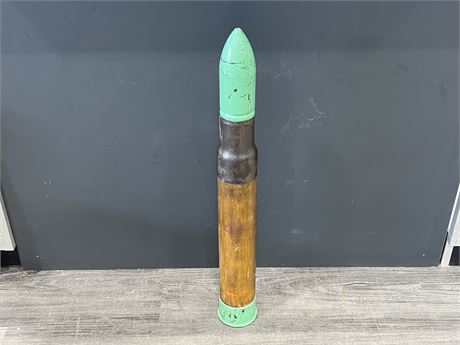 VINTAGE WAR TEST MISSILE - 32”
