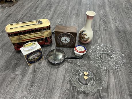 LOT OF VINTAGE ITEMS / HOME DECOR