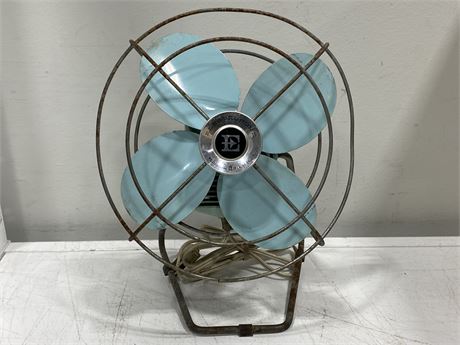 VINTAGE FAN ELECTROHOME - WORKS GREAT (11” TALL)