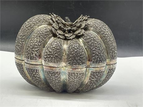 PUMPKIN SHAPED BOX MARKED T-90 (NOT REAL SILVER)
