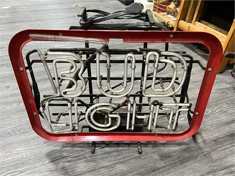 VINTAGE BUD LIGHT NEON SIGN - DOES NOT WORK, FOR PARTS OR REPAIR (20”x18”)
