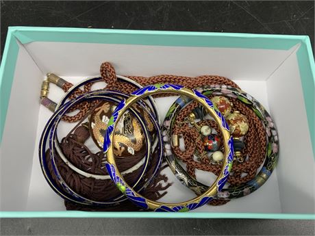 COLLECTION CLOISONNÉ JEWELRY