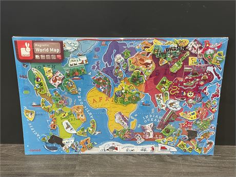 NEW JANOD MAGNETIC WORLD MAP (30.5”X18.5”)