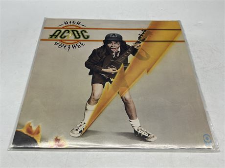 AC/DC - HIGH VOLTAGE - VG+