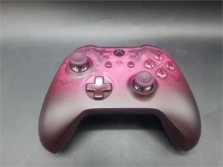 XBOX ONE LIMITED EDITION CONTROLLER