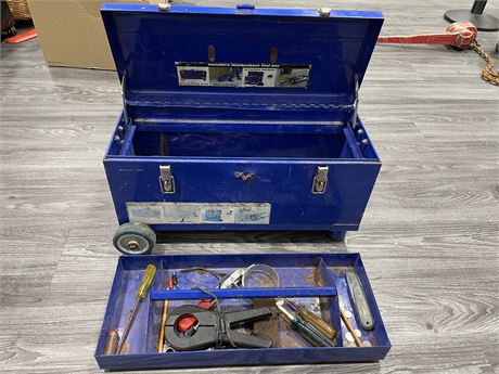 ROLLING TOOL BOX W/ SOME CONTENTS