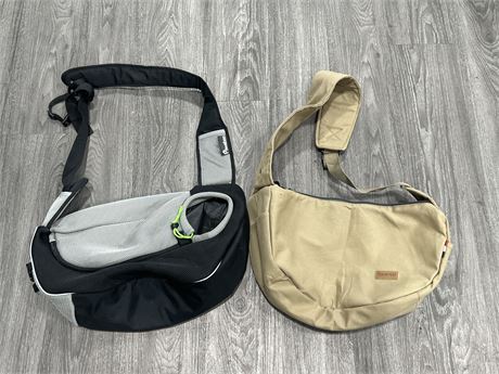 2 NEW DOG OVER THE SHOULDER CARRY BAGS