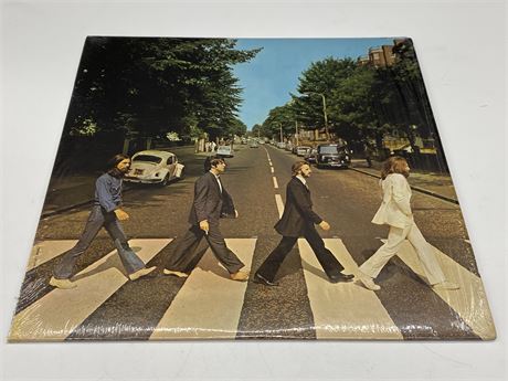 THE BEATLES - ABBEY ROAD - VG+ (slightly scratched)
