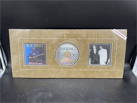 SIGNED W/ COA BB KING/ELVIS PICTURE & CD (25” x 12”)