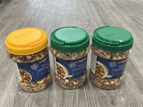 3 NEW PACKS OF ROASTED MIXED NUTS - EXPIRATION DATE IN PHOTOS