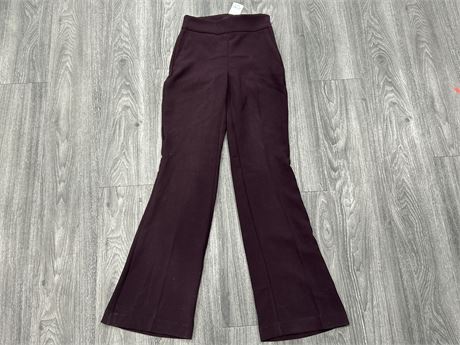 RETAIL $89 (NEW) LE CHÂTEAU WOMENS DRESS PANTS (FLARED) SIZE 00 -