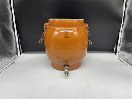 MEDALTA 3L ICE WATER JUG WITH SPOUT (no leaks)
