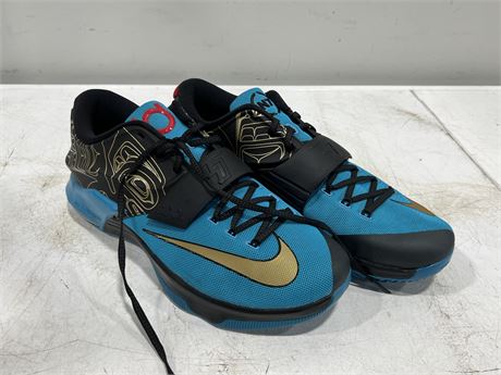 KEVIN DURANT BASKETBALL SHOES SIZE 15