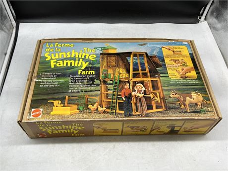 VINTAGE MATTEL 70s SUNSHINE FAMILY FARM W/ORIGINAL BOX - NEVER ASSEMBLED